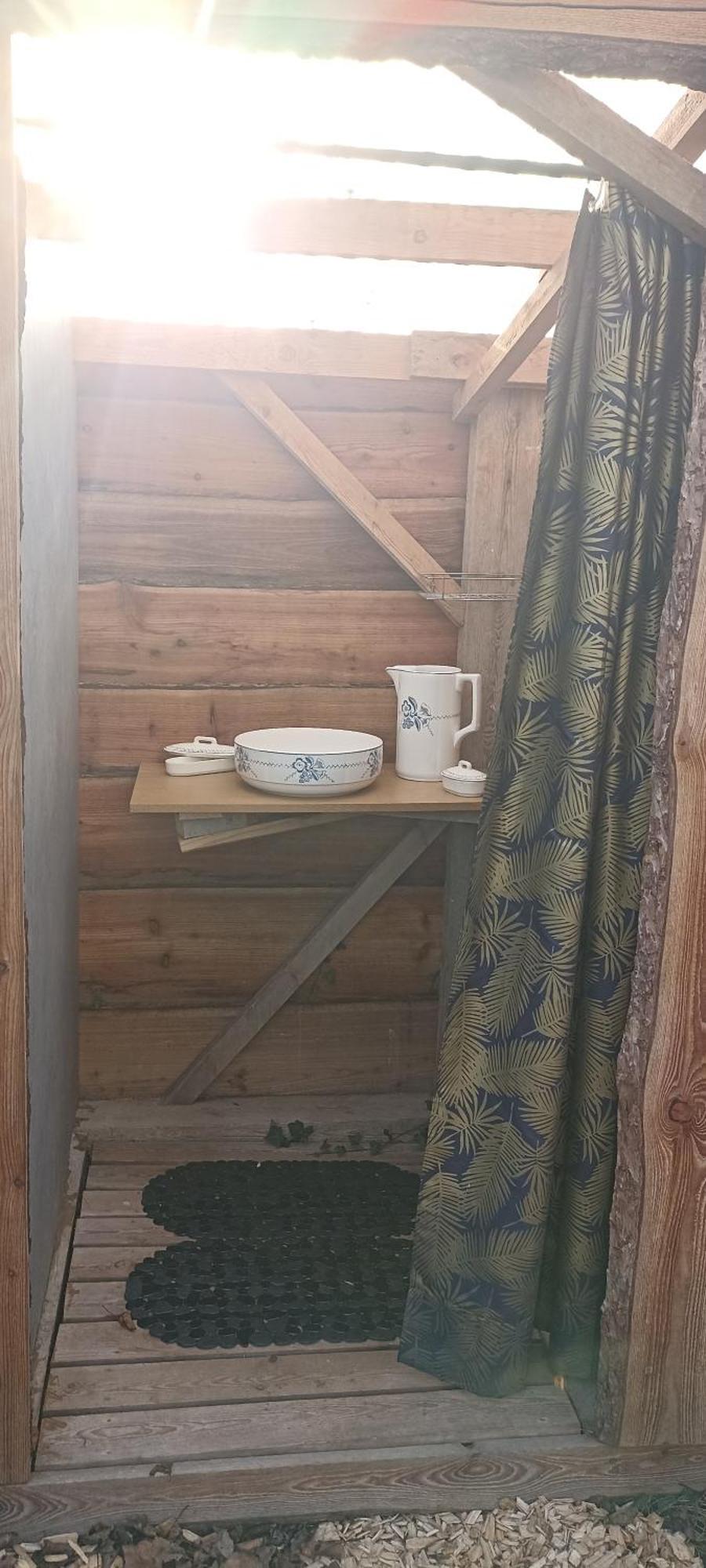 L'Echappee Au Jardin, Yourte Bucolique Godinne Екстериор снимка